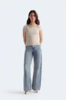 Wide Leg Fit Jeans